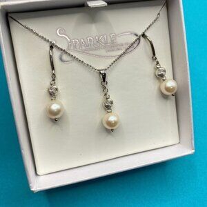 NEW Sparkle Sterling Silver Necklace & Earrings Set‎ With Fresh Water Pearls